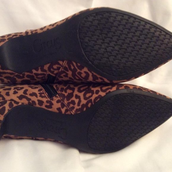 CIRCUS by Sam Edelman vegan suede leopard booties kitten heels NWOB Size 7 - Picture 9 of 9
